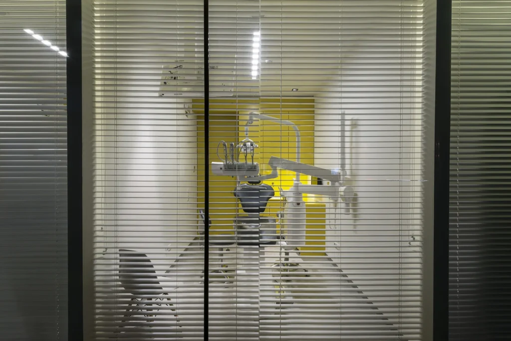 molar-clinic-24
